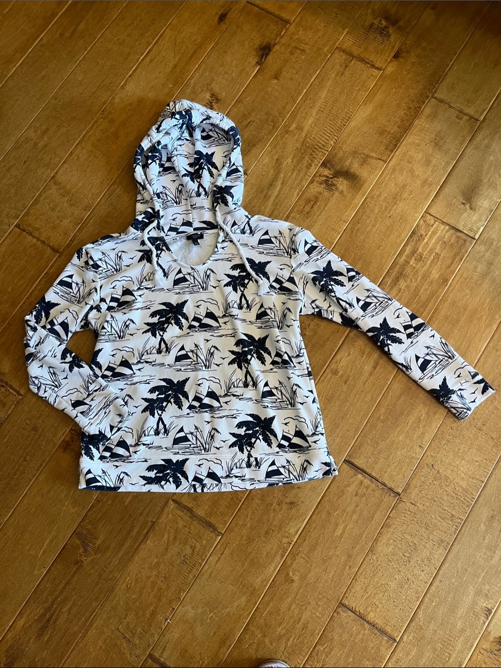 Talbots White & Navy Sail Away Nautical summer Printed Hooded Pullover PETITE M